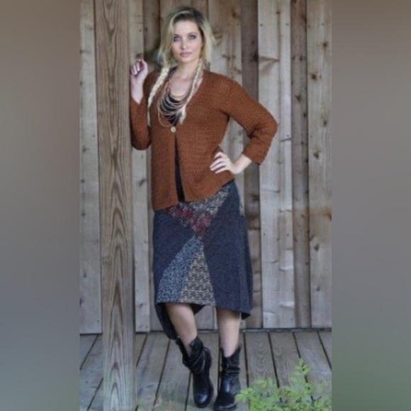 SacredThreads Sweaters - Sacred Threads Sweater.   Large.   CL/GR09.  213848